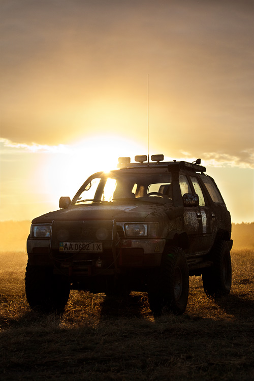 110725_sunset_jeep_6878_w.jpg