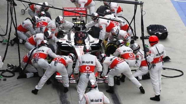 F1Pit..jpg