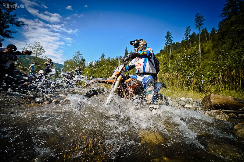 by Dmitriy Vakulka0464_3.jpg